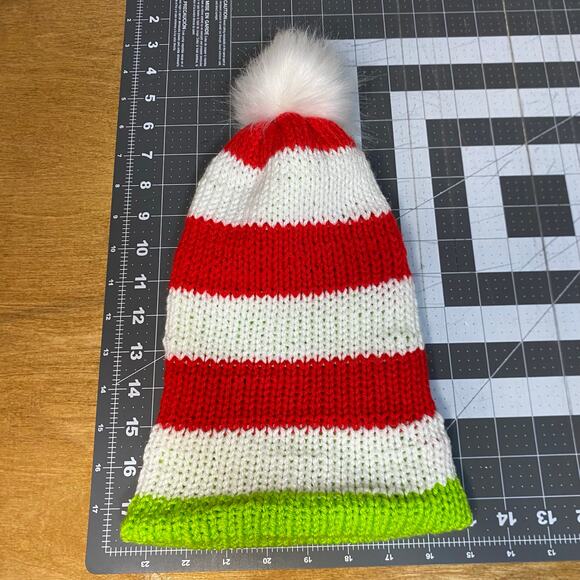 Women Grinch Beanie Slouchy Winter Hat Brim The mean One Beanies Unisex - Picture 5 of 5